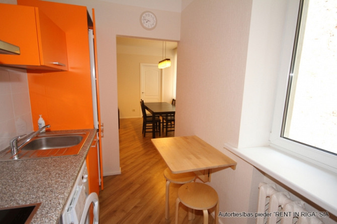 Furnished two-bedroom apartment in the very center of the city, which at the same time allows you to Рига - изображение 4