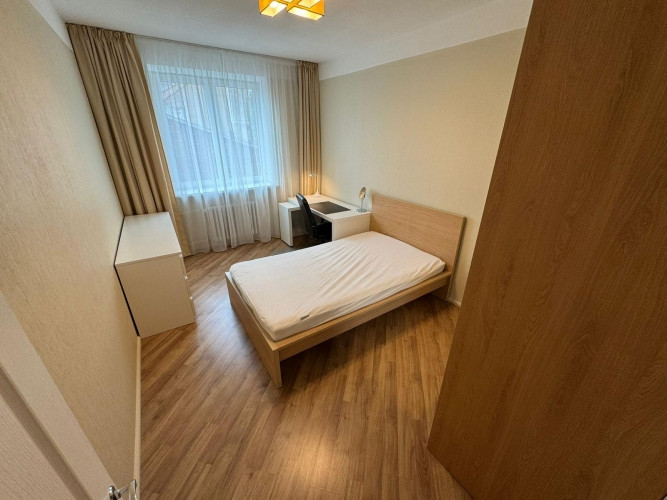 Furnished two-bedroom apartment in the very center of the city, which at the same time allows you to Рига - изображение 8