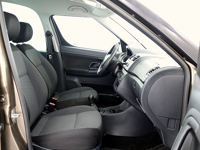 Skoda Roomster Comfortline Facelift 1.2 63kW Tallina - foto 6