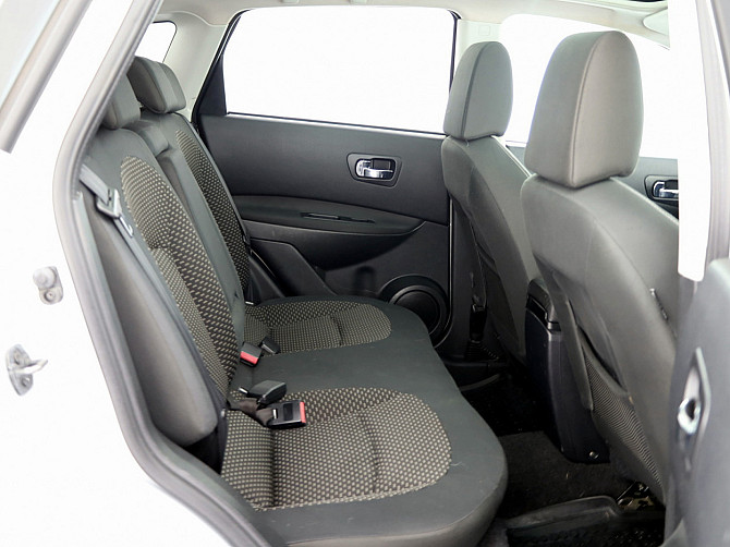Nissan Qashqai Comfort 4x4 ATM 2.0 dCi 110kW Таллин - изображение 7