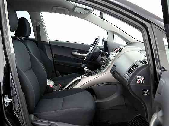 Toyota Auris Linea Sol 2.0 D-CAT 93kW Таллин