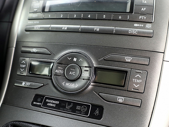 Toyota Auris Linea Sol 2.0 D-CAT 93kW Таллин - изображение 8
