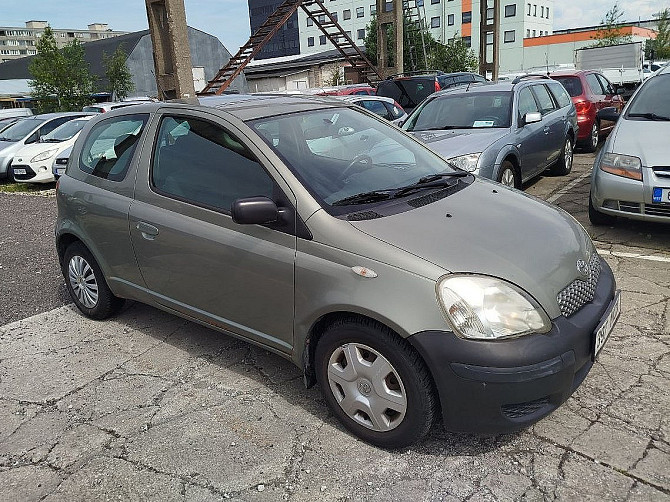 Toyota Yaris Facelift 1.3 64kW Таллин - изображение 1