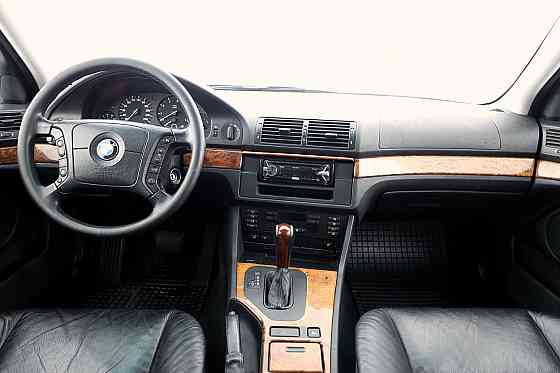 BMW 523 Executive ATM 2.5 125kW Таллин