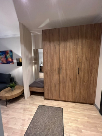 Kvalitatīvs studio tipa dzīvoklis renovētā ēkā, Rīgas centrā.   Zemi komunālie maksājumi Rīga - foto 6