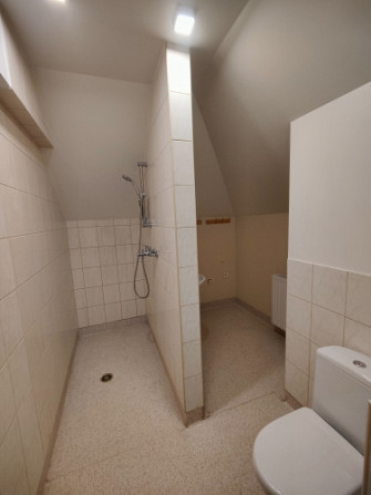 Kompakta izmēra birojs kopā ar virtuvi un WC.  Birojs sastāv no divām telpām + virtuve + duša + WC.  Рига - изображение 8