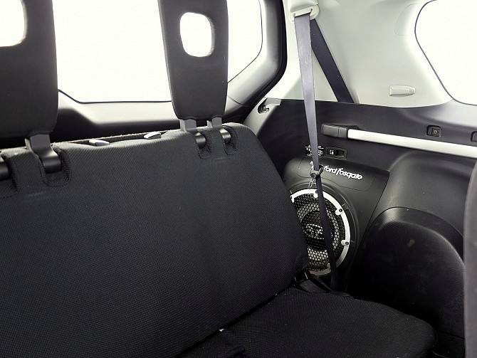Mitsubishi Outlander Comfort 4x4 2.0 DI-D 103kW Таллин - изображение 8