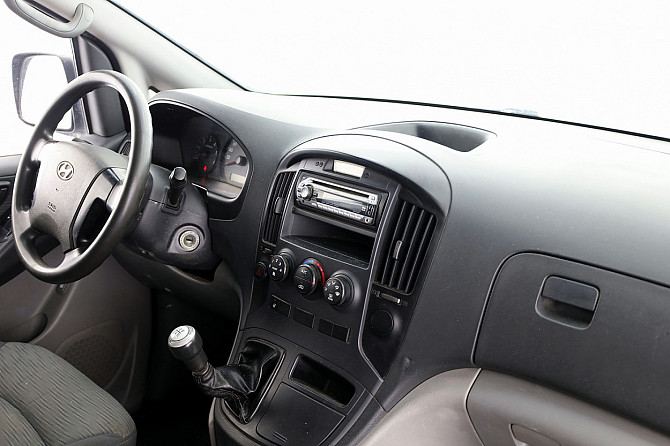 Hyundai H1 Van 2.5 CRDi 120kW Таллин - изображение 5
