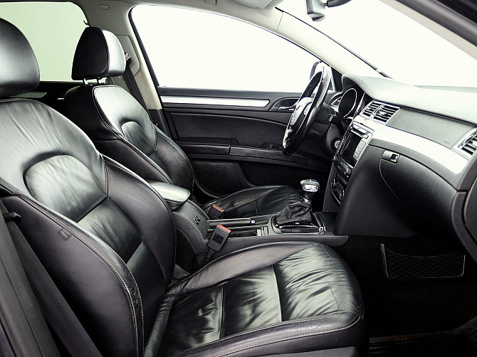 Skoda Superb Highline ATM 2.0 TDI 125kW Таллин - изображение 6