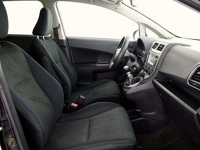 Toyota Verso-S Linea Sol 1.3 73kW Таллин - изображение 6