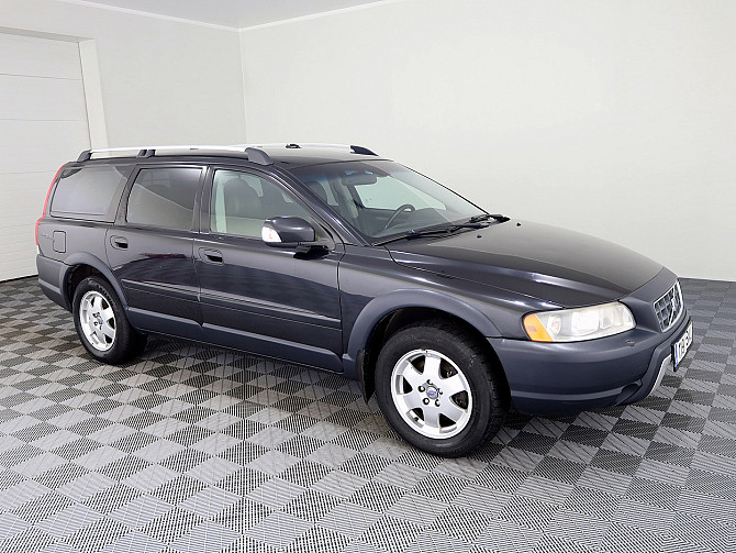 Volvo XC70 Summum Facelift ATM 2.4 D5 136kW Таллин - изображение 1