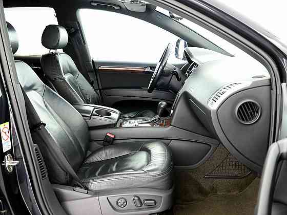 Audi Q7 Highline ATM 3.0 TDI 171kW Tallina