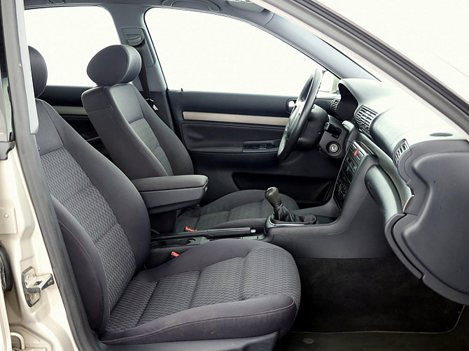 Audi A4 Comfortline Facelift 1.6 74kW Таллин - изображение 6