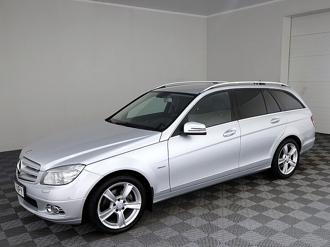 Mercedes-Benz C 220 Avantgarde ATM 2.1 CDI 125kW Таллин - изображение 2