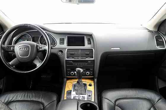 Audi Q7 Comfortline 3.0 TDI 171kW Tallina