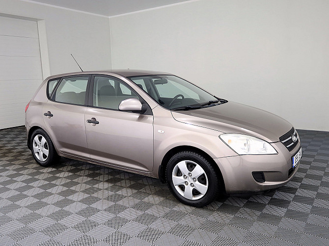 Kia Ceed Elegance ATM 1.6 90kW Tallina - foto 1