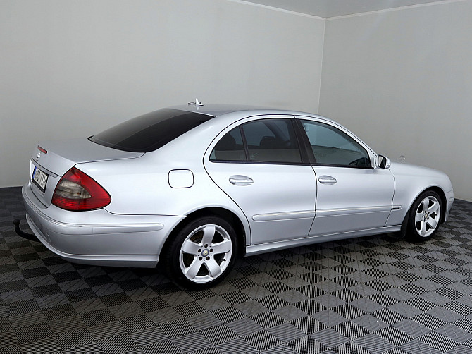 Mercedes-Benz E 200 Avantgarde Facelift ATM 2.1 CDI 100kW Tallina - foto 3