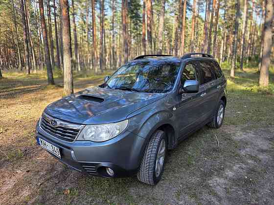 Pārdodu Subaru Forester labā vizuālā un tehniskā stāvoklī ar tikko izietu tehnisko apskati... Babīte