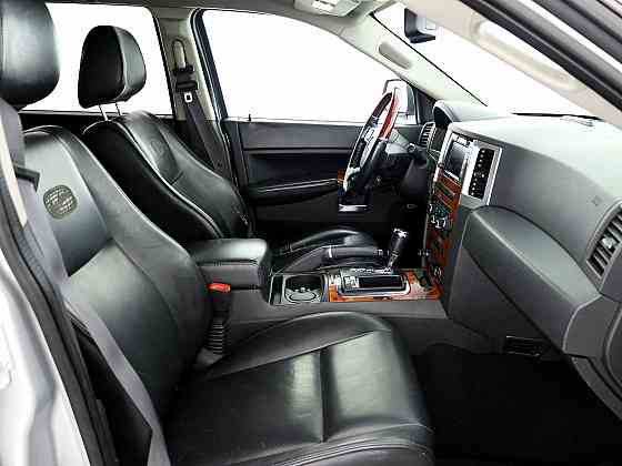 Jeep Grand Cherokee Overland Facelift ATM 3.0 CRD 160kW Tallina