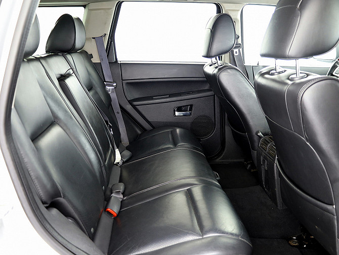 Jeep Grand Cherokee Overland Facelift ATM 3.0 CRD 160kW Tallina - foto 7