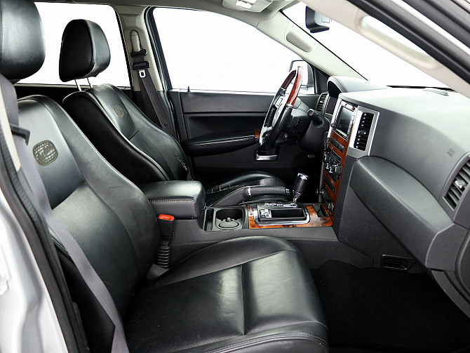 Jeep Grand Cherokee Overland Facelift ATM 3.0 CRD 160kW Tallina - foto 6
