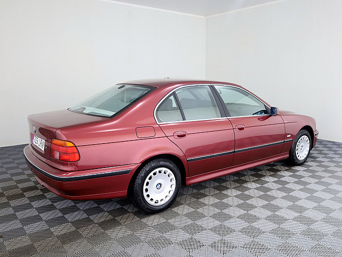BMW 520 Sportpakett 2.0 110kW Tallina - foto 3