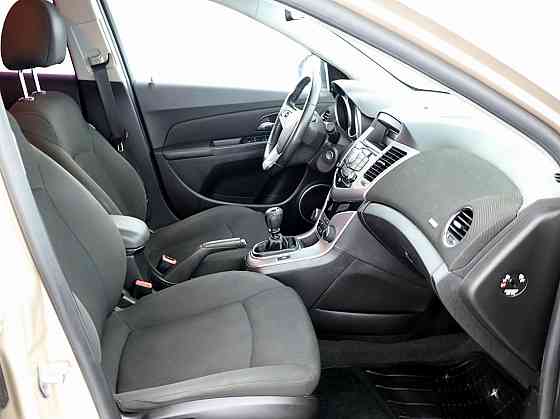 Chevrolet Cruze Comfort 1.8 104kW Tallina