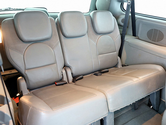 Chrysler Grand Voyager Luxury ATM 2.8 CRD 110kW Таллин - изображение 8