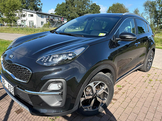 Īpašnieks pārdod Kia Sportage EX. Automašīna iegādāta jauna Latvijā pie oficiālā Kia dīlera.
 Kia... Rīga - foto 1