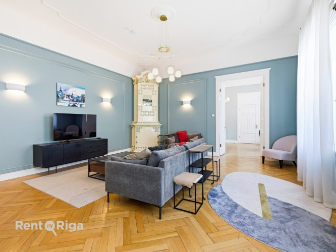 Izīrē izsmalcinātu premium klases rezidenci prestižā Rīgas centra namā.  Šis ir īpašums Rīga - foto 3