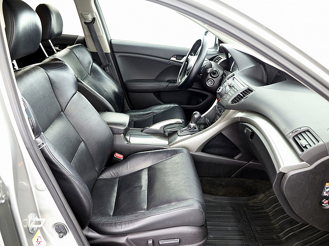 Honda Accord Luxury ATM 2.2 i-ctdi 110kW Таллин - изображение 6