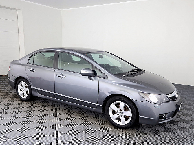 Honda Civic Facelift LPG ATM 1.8 103kW Tallina - foto 1