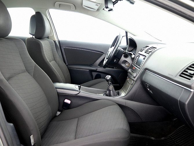 Toyota Avensis Linea Sol 1.8 108kW Tallina - foto 6