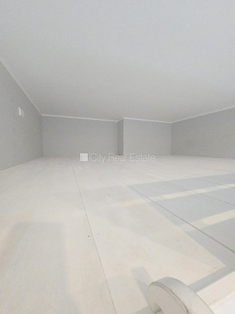 Fasādes māja, renovēta māja, slēgts pagalms, ieeja no ielas, kāpņu telpa pēc kapitālā Rīga - foto 12