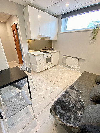 Fasādes māja, renovēta māja, slēgts pagalms, ieeja no ielas, ir lifts, kāpņu telpa pēc Rīga - foto 4