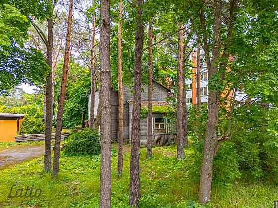 Izcils piedāvājums Jūrmalas pieprasītākajā rajonā  Bulduros, Bauskas ielā 3. Tiek pārdots regulāras  Jūrmala