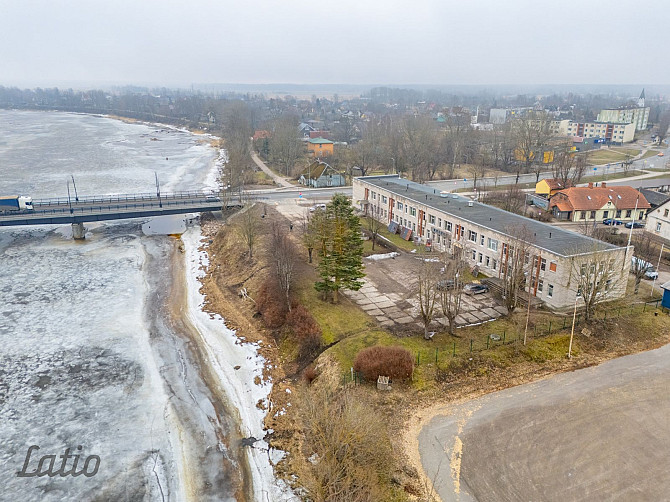 Pārdod zemes gabalu Salacgrīvā pie Salacas upes, 500 m no jūras!
Adrese: Rīgas iela 2a, Salacgrīva,  Саласпилс - изображение 4