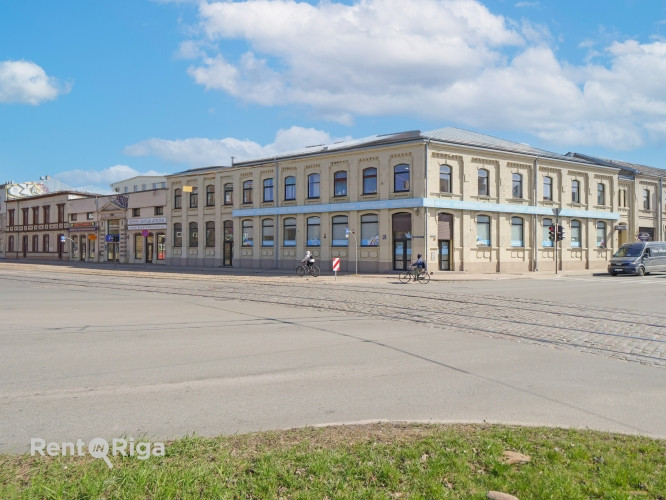 Pārdošanā ienesīgs ēku komplekss Rīgas centrā ar stabilu naudas plūsmu.  Piedāvāju Rīga - foto 1