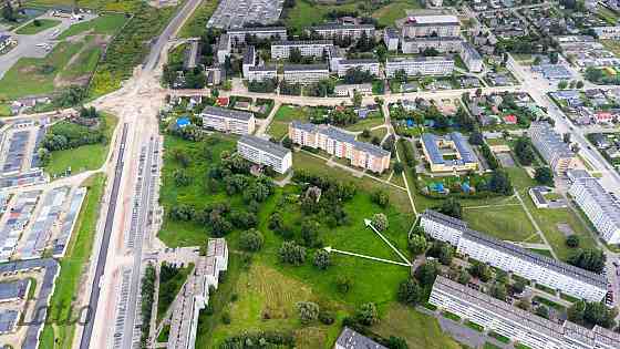 Pārdošanā divi apbūves zemes gabali Jelgavā, Satiksmes ielas rajonā.

Piedāvājumā divi apbūves gabal Елгава и район