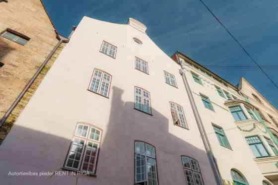Two office spaces in Old Riga.  The owner will renovate the premises, as well as replace the ceiling Rīga