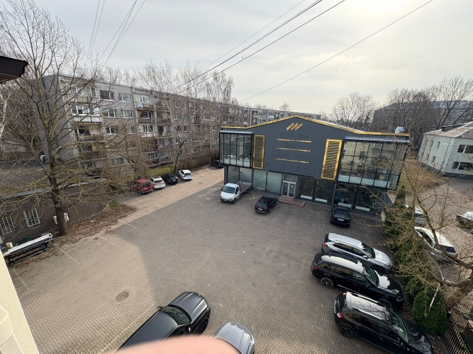 Ropažu iela 7  moderna biroju ēka ar A klases energoefektivitāti, kas atrodas uz privāti Rīga - foto 3