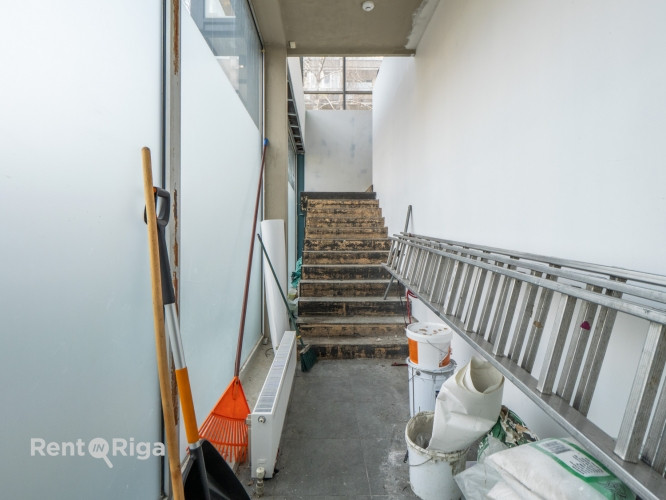Ropažu iela 7  moderna biroju ēka ar A klases energoefektivitāti, kas atrodas uz privāti Rīga - foto 6