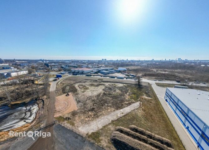 Iegādei tiek piedāvāts attīrīts, izlīdzināts zemes gabals, gatavs tālākai attīstībai! Rīga - foto 6