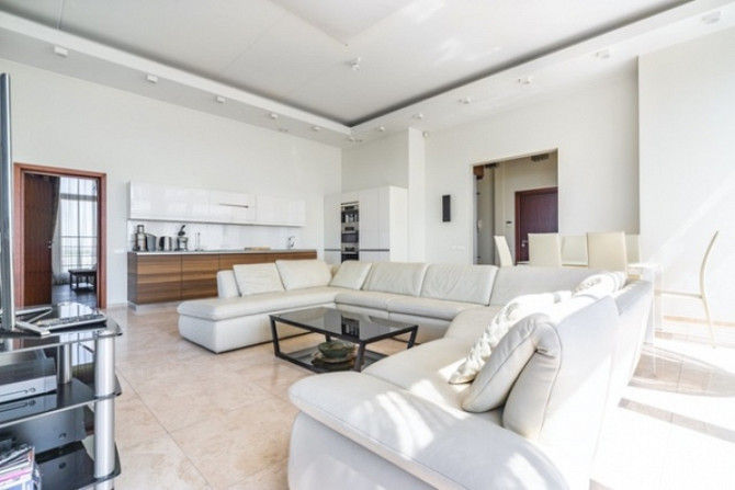 Unikāla iespēja iegādāties īstu penthouse dzīvokli Āgenskalnā. Dzīvoklis (133,2m2) aizņem Rīga - foto 5