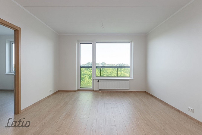 Pārdošanā funkcionāls un kvalitatīvi izbūvēts 3 istabu dzīvoklis modernā dzīvojamā Rīga - foto 2