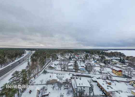Piedāvājumā ir skaists, taisnstūrveida zemes gabals vienā no patīkamākajiem privātmāju rajoniem, un  Адажский округ
