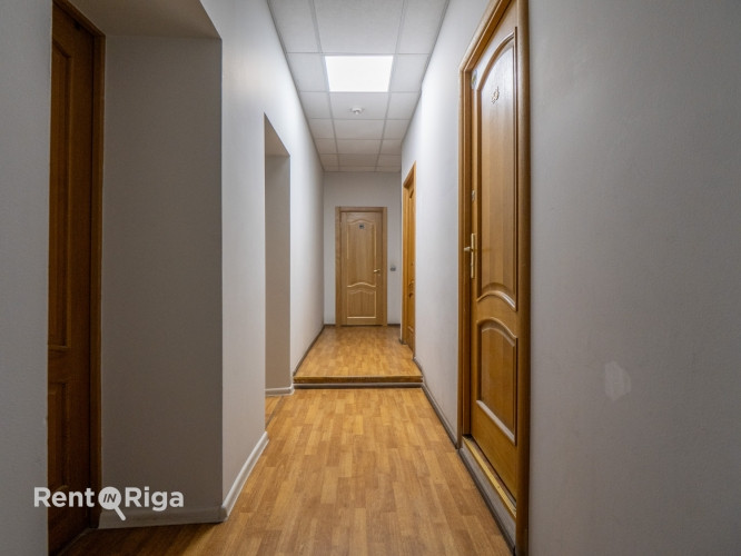 Продаётся коммерческая недвижимость на улице Ластадияс.  В продаже часть здания Рига - изображение 5