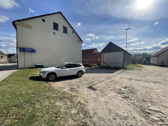 Pārdod zemes gabalu Sabiles pilsētas centrā.

Zemes gabala kopējā platība 183 m2.

Zemes gabala izma Талси и район