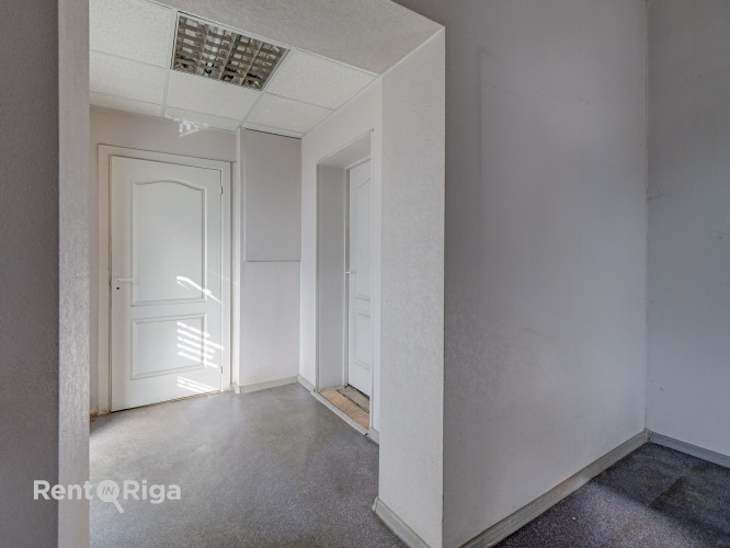 Izīrē apkurināmas telpas ar rampu un ofisu!  Telpas piemērotas: + Darbnīcai + Noliktavai + Rīga - foto 6