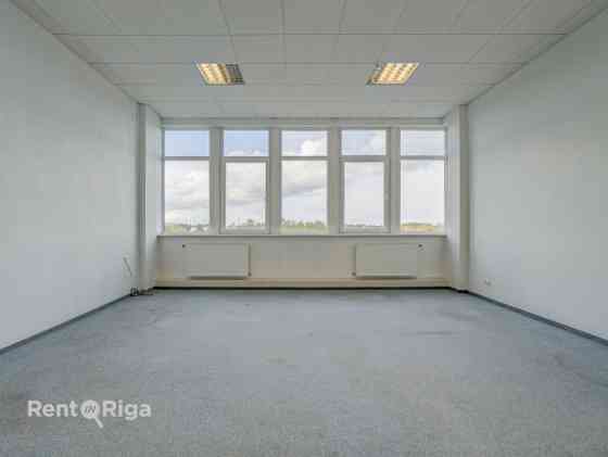 Качественный, компактный офис в отреставрированном здании  Ganību dambī 24D.  Офис Rīga